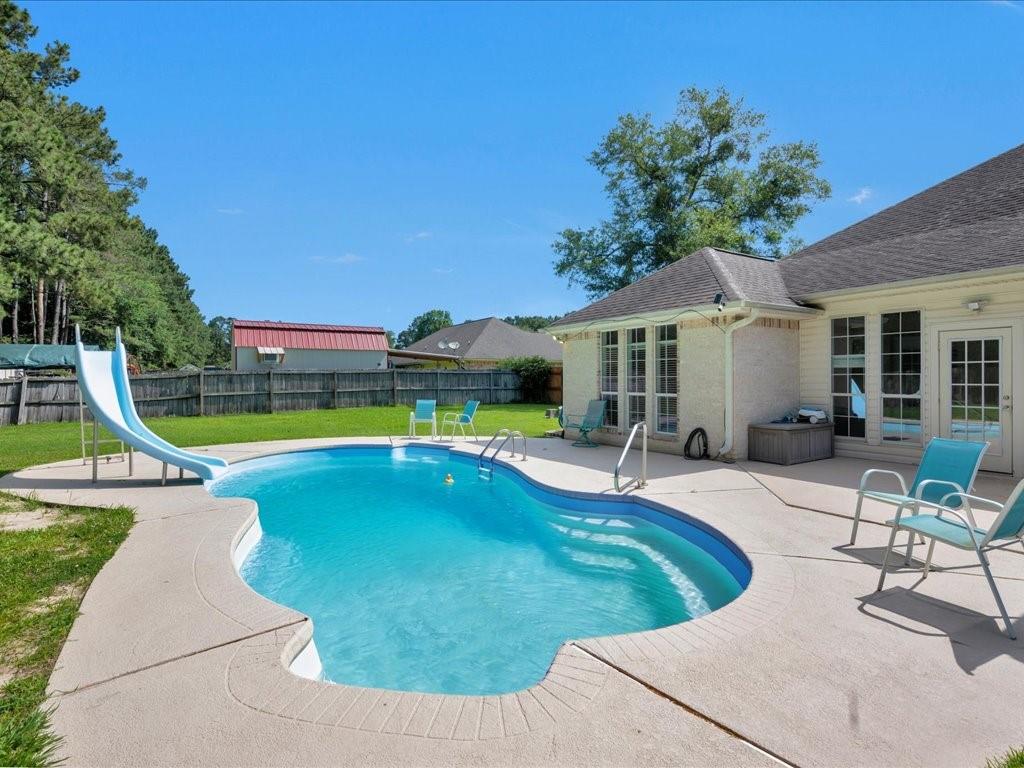 262 Creekwood Drive, Huntington, Texas image 2