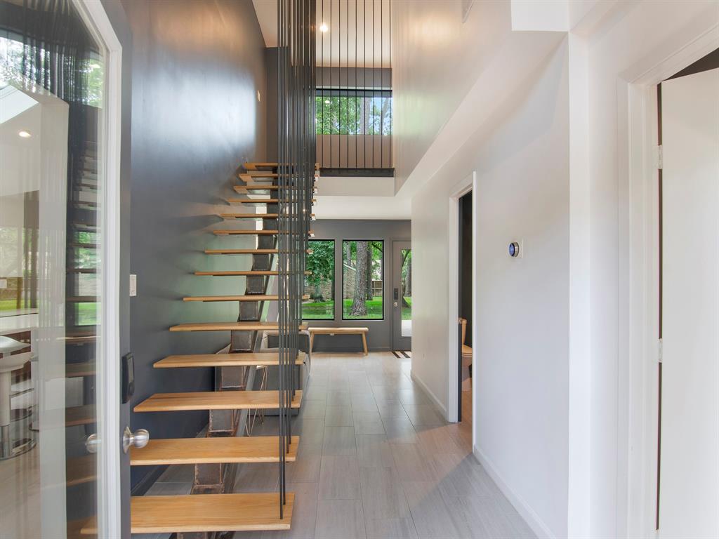 2812 CROSSVINE