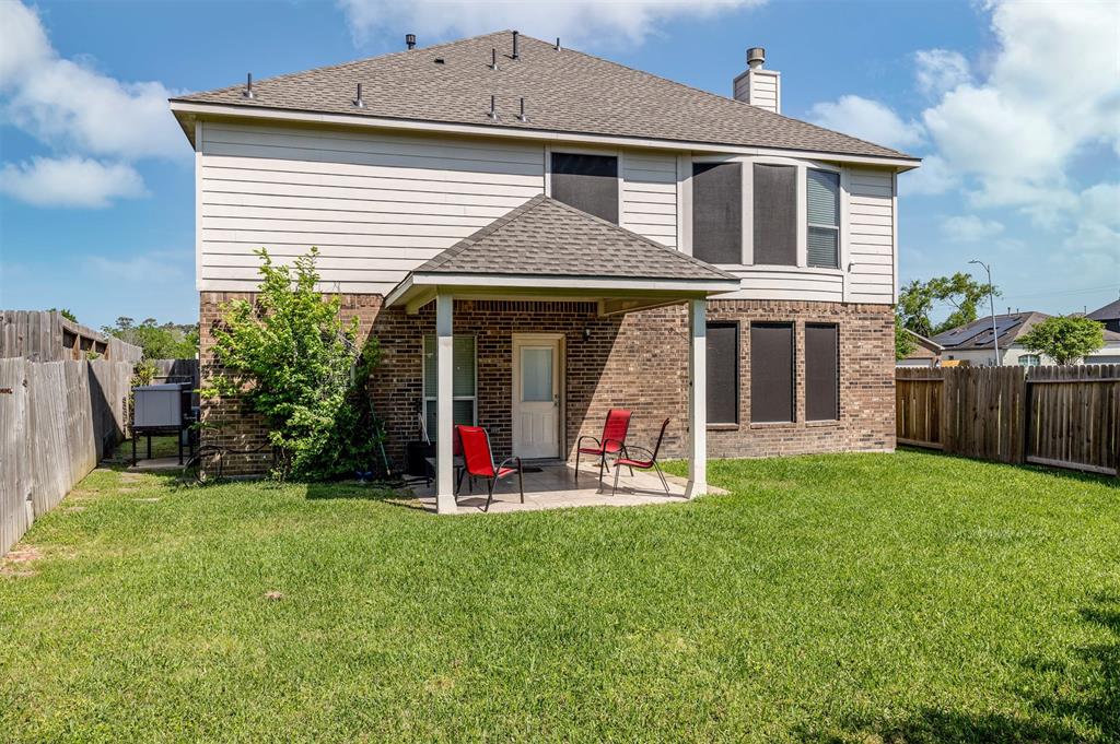 9906 Lynnwood Drive, Baytown, Texas image 36
