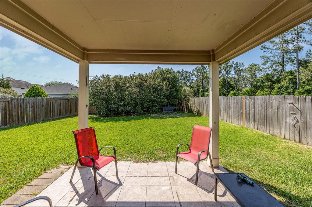 9906 Lynnwood Drive, Baytown, Texas image 34