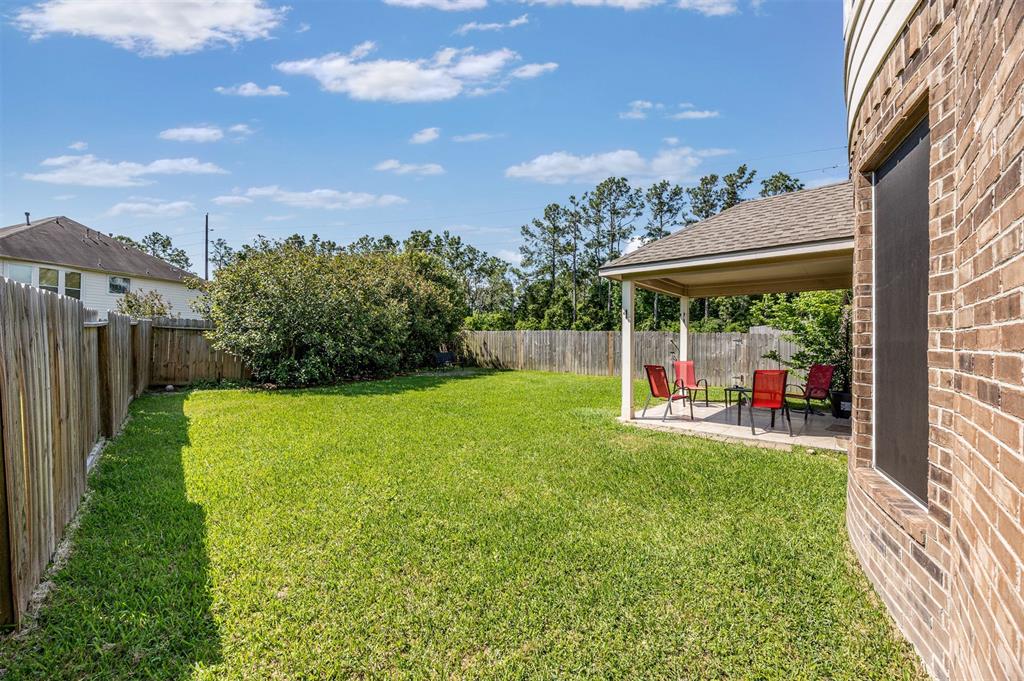 9906 Lynnwood Drive, Baytown, Texas image 37