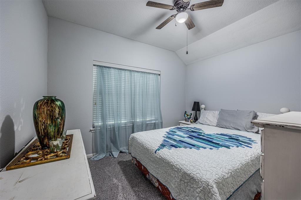 9906 Lynnwood Drive, Baytown, Texas image 32