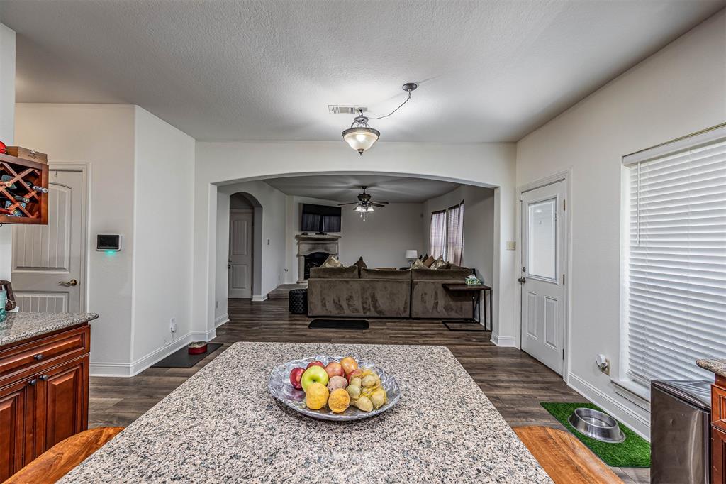 9906 Lynnwood Drive, Baytown, Texas image 19