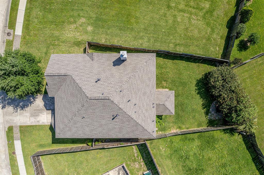9906 Lynnwood Drive, Baytown, Texas image 41