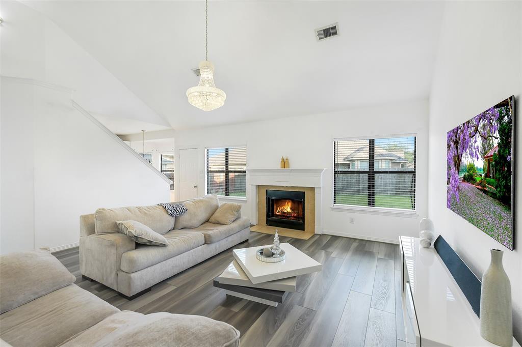 971 Oak Lynn Drive
