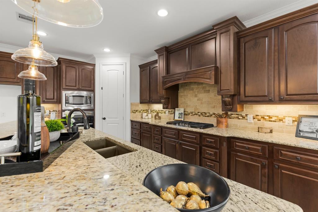 24606 Bennetts Ridge Lane, Porter, Texas image 21