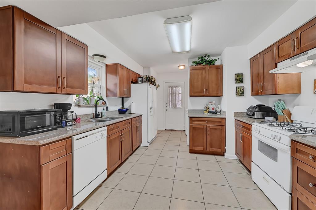 5611 W Airport Blvd Boulevard, Houston, Texas image 7