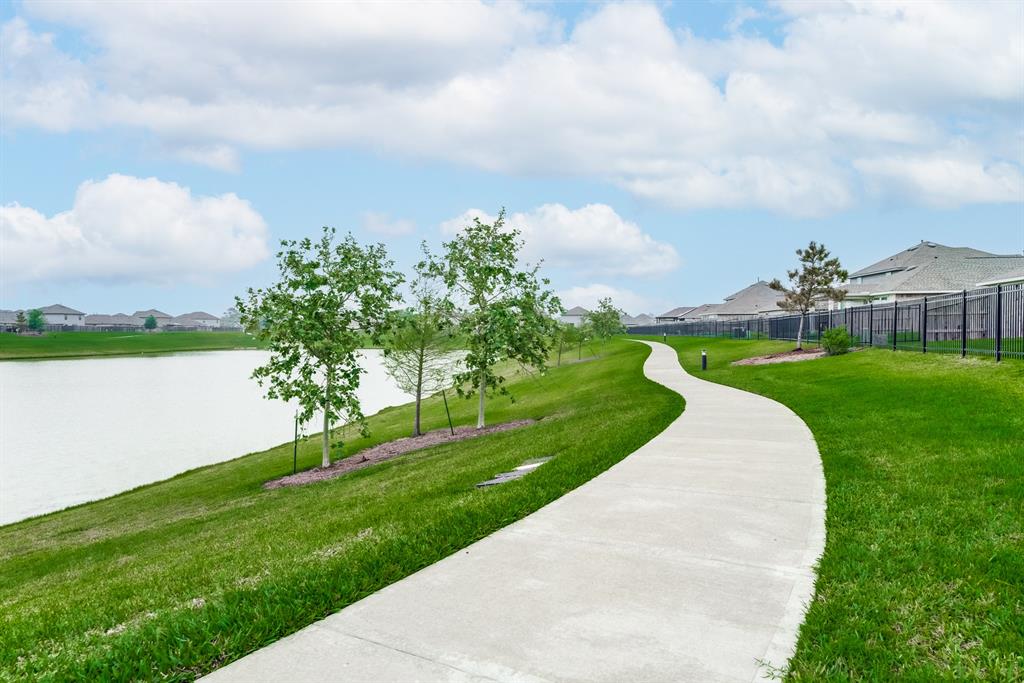 14203 Walworth Creek Court, Rosharon, Texas image 39