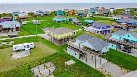 A home in Crystal Beach