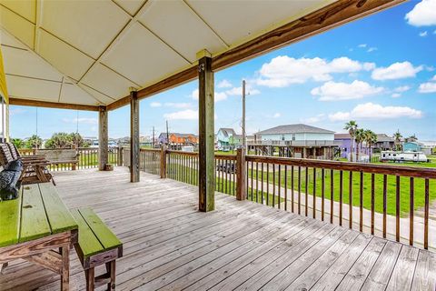 A home in Crystal Beach