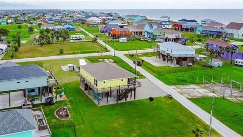 A home in Crystal Beach