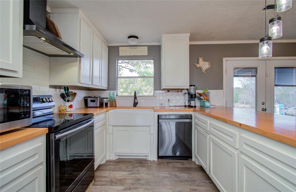 23899 Sagewood Lane, Bedias, Texas image 12