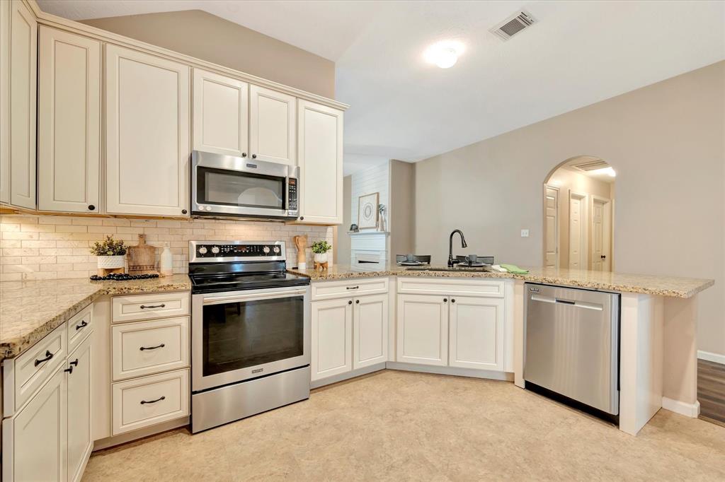 2889 Lost Cove Court