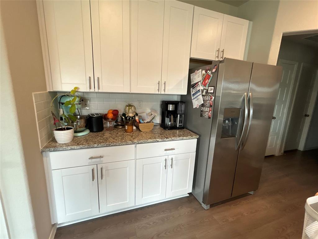 603 Levine Ct Court