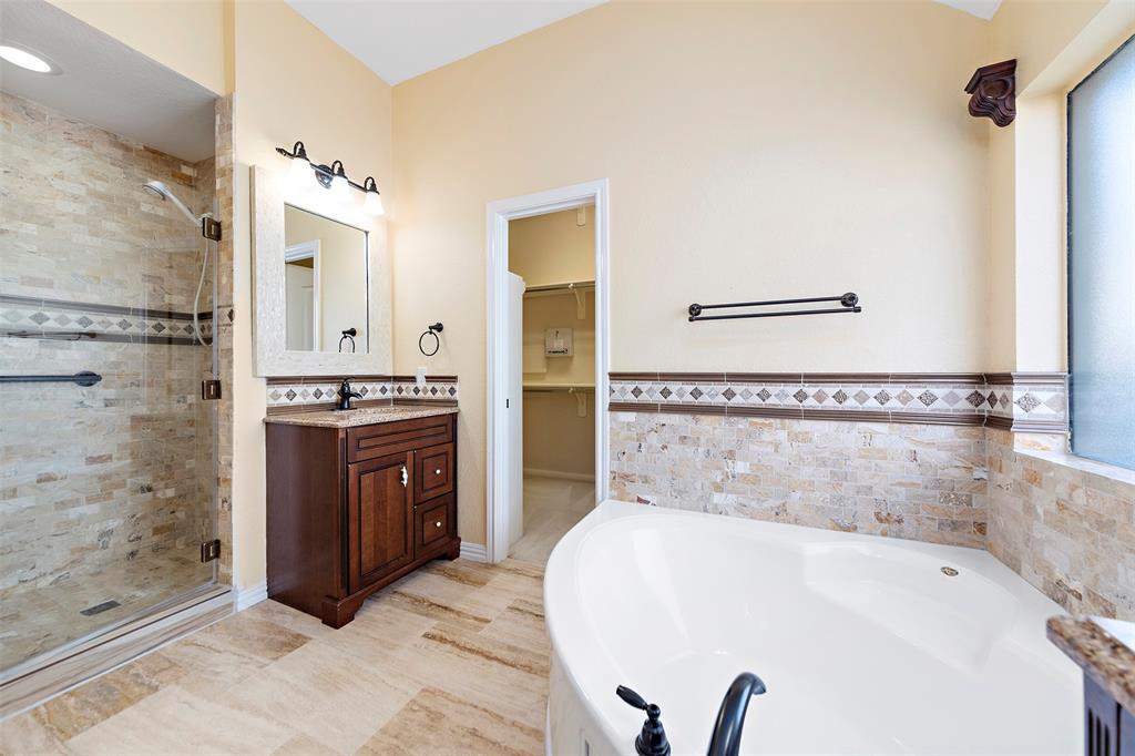 3318 Misty Alcove Court, Kingwood, Texas image 21