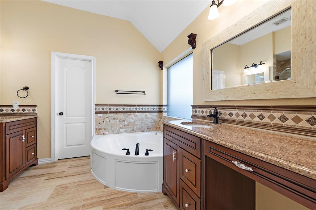 3318 Misty Alcove Court, Kingwood, Texas image 20