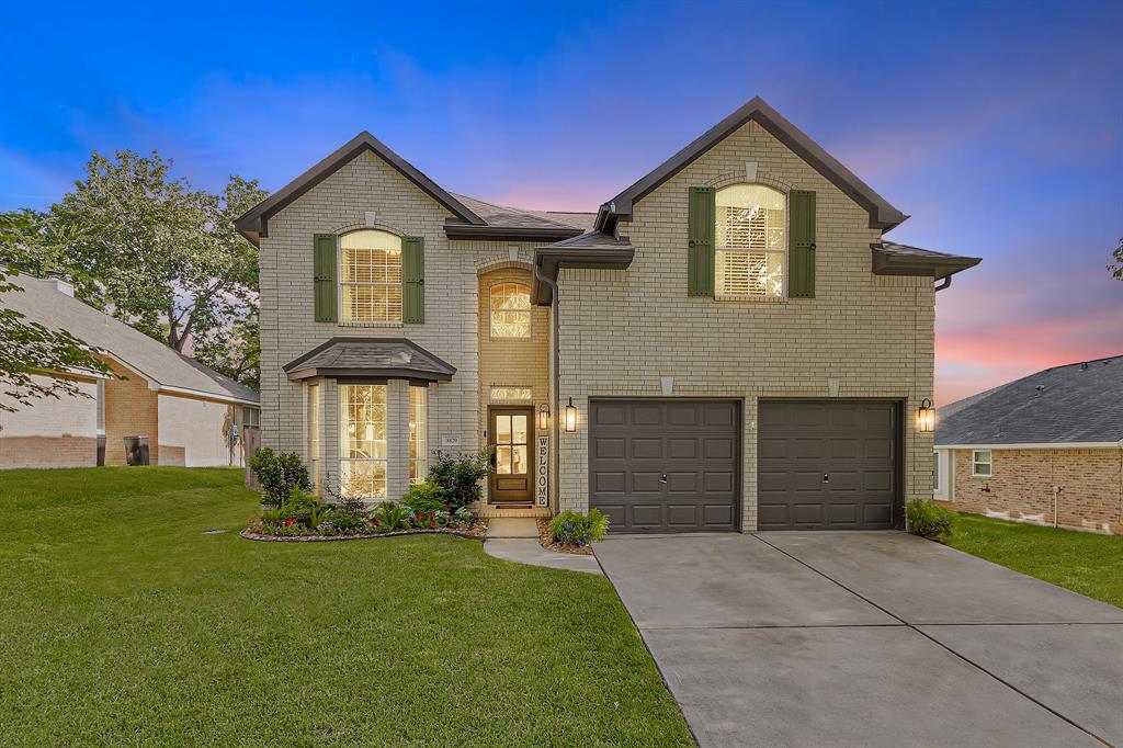 3829 Evergreen Way