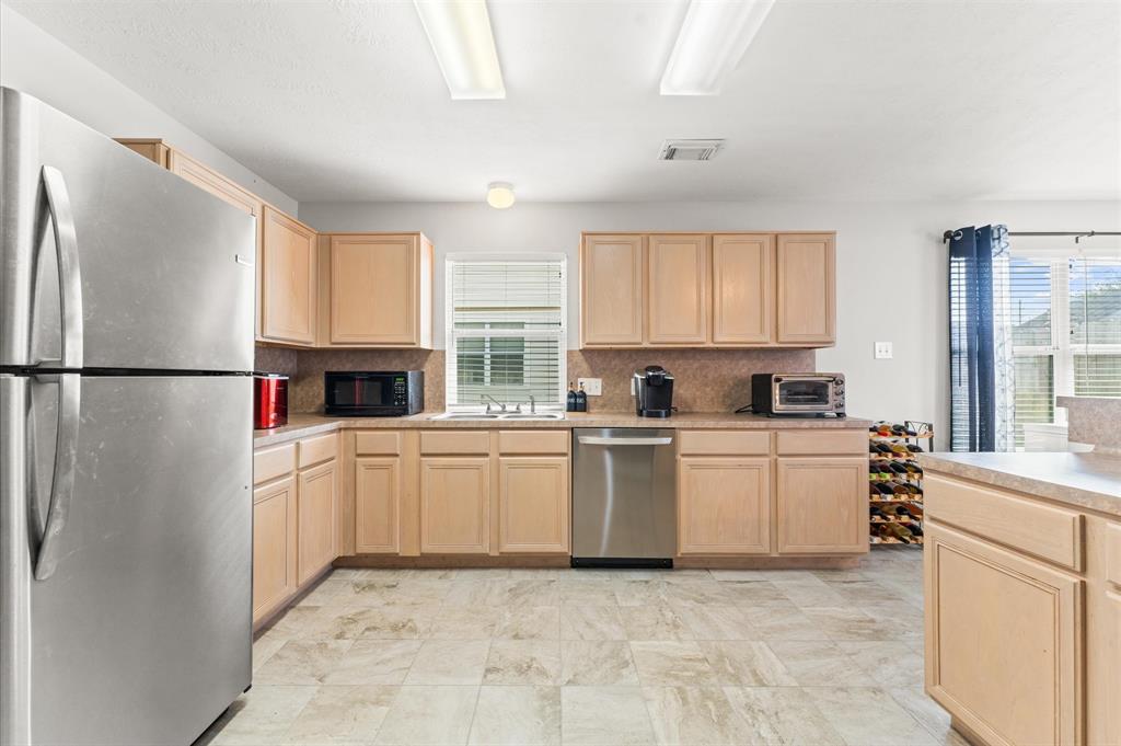 3911 Dogwood Bough Lane, Fresno, Texas image 13