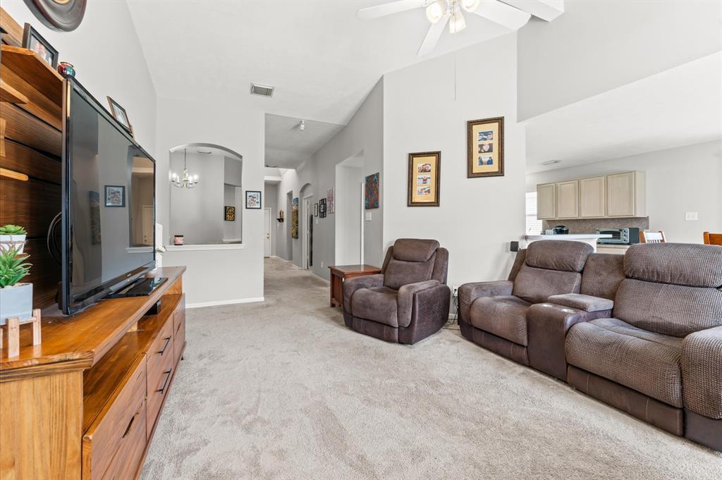 3911 Dogwood Bough Lane, Fresno, Texas image 9
