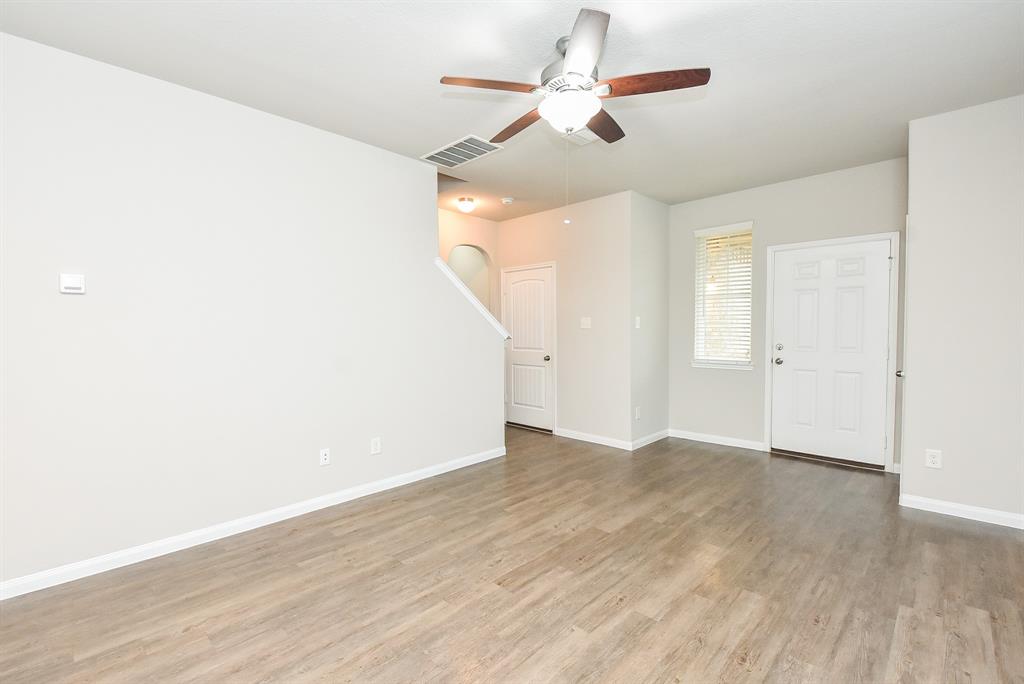 7527 Merrylands Drive, Humble, Texas image 7