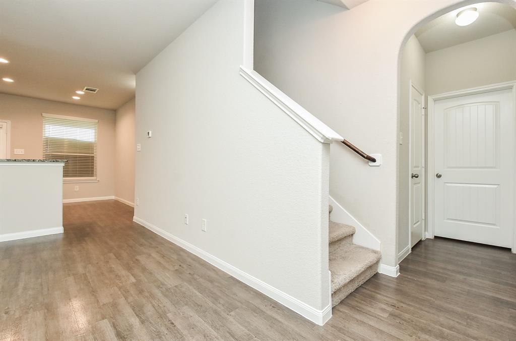 7527 Merrylands Drive, Humble, Texas image 9