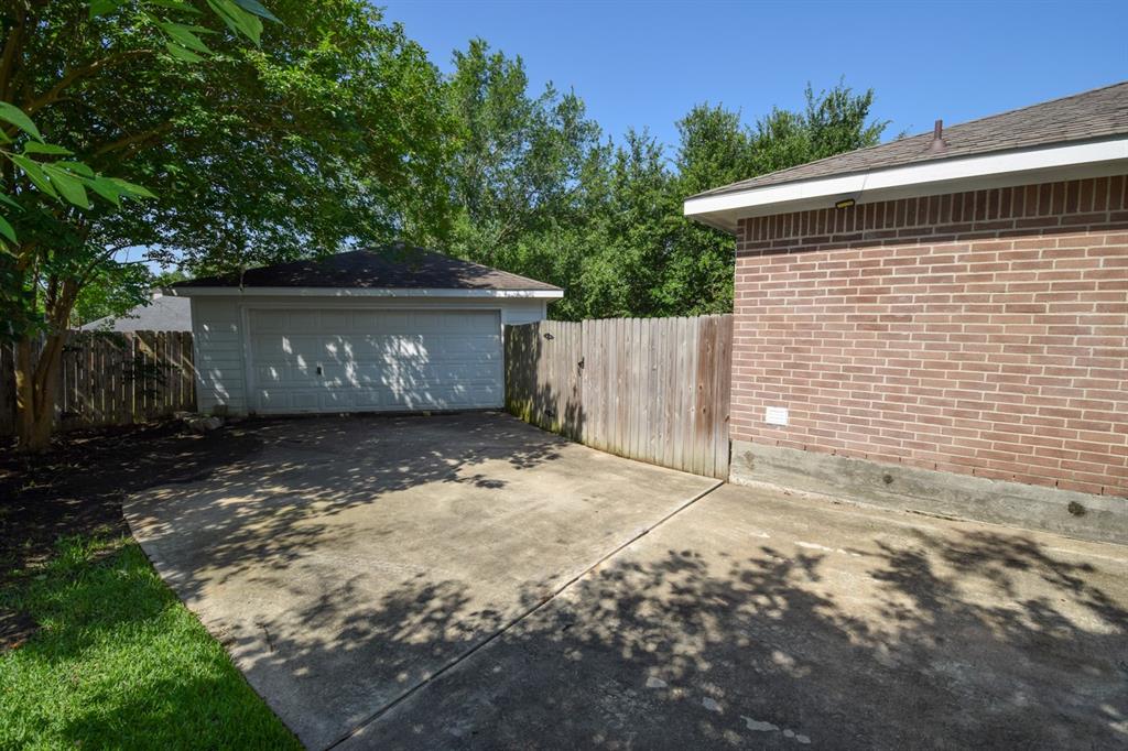 12745 Lake Conroe Hills Drive, Willis, Texas image 3