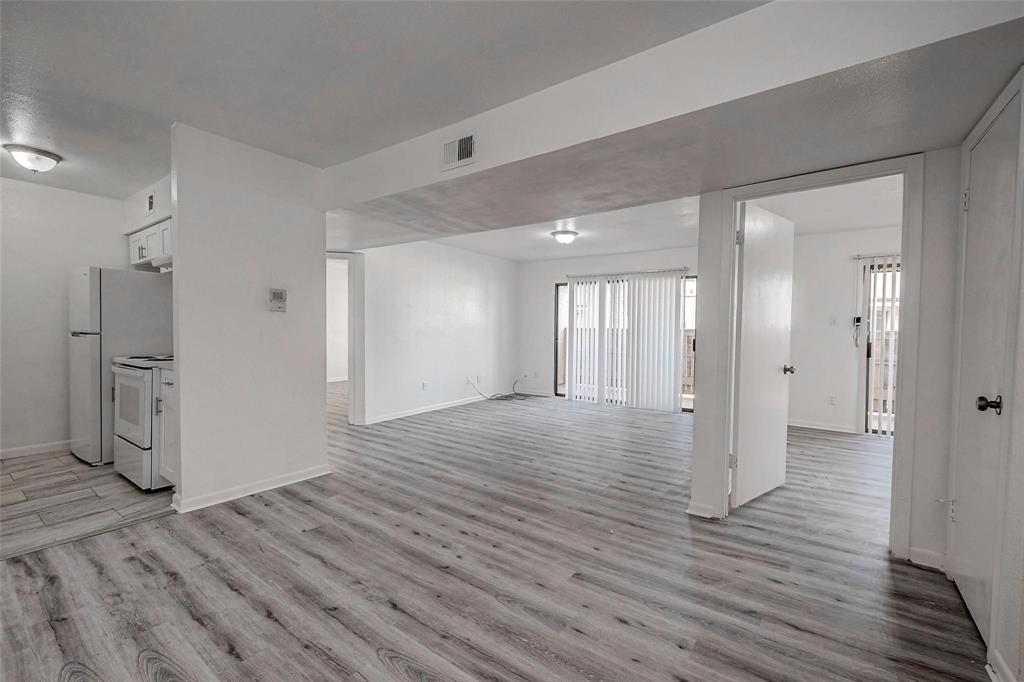 8521 Hearth Drive #33, Houston, Texas image 7