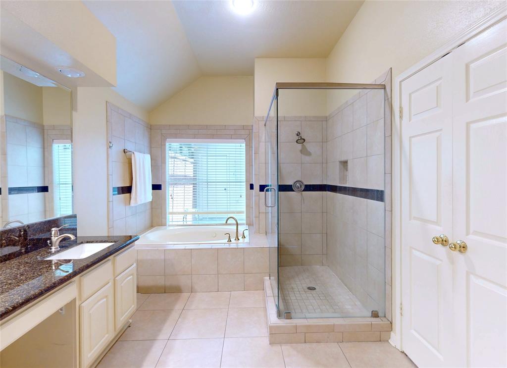 4246 Lakeshore Forest Drive, Missouri City, Texas image 27