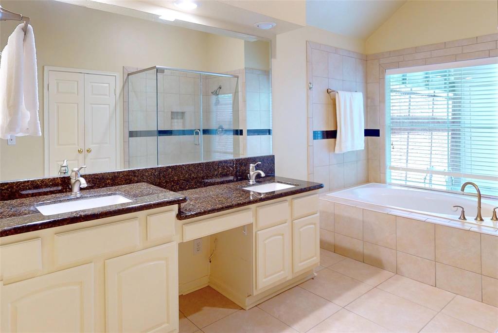 4246 Lakeshore Forest Drive, Missouri City, Texas image 28