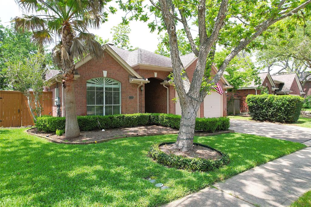 4246 Lakeshore Forest Drive, Missouri City, Texas image 2