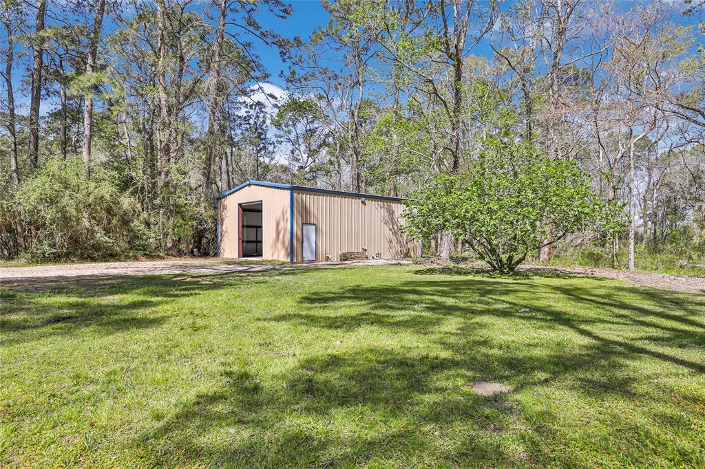 203 County Road 6763, Dayton, Texas image 32