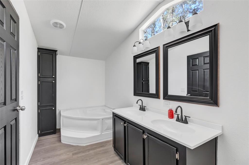 203 County Road 6763, Dayton, Texas image 15