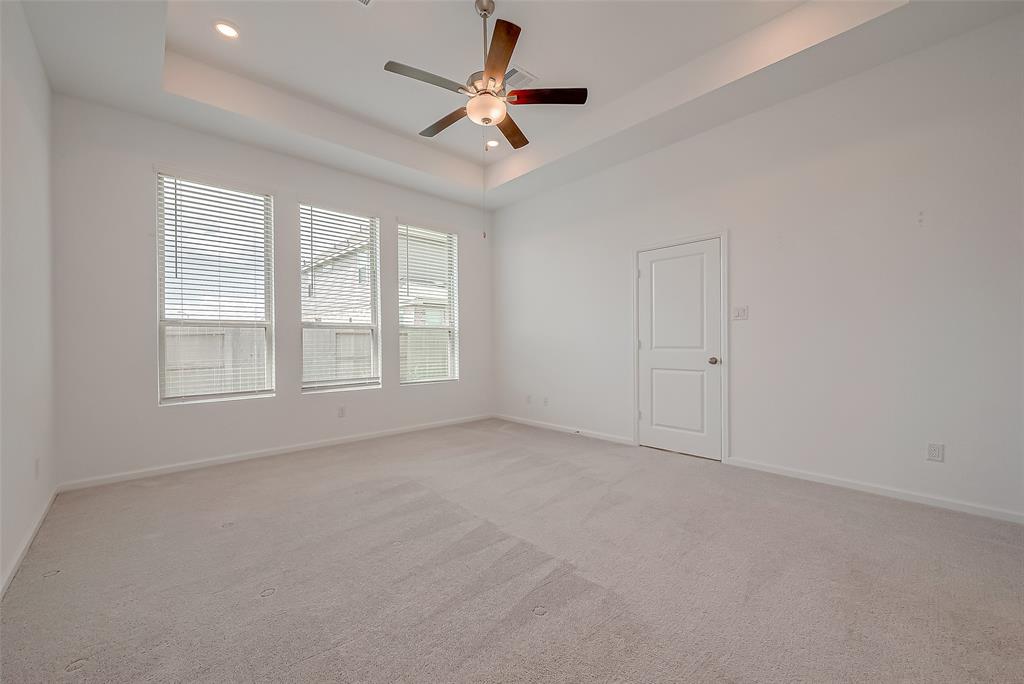 9507 Meghan Heights Drive, Baytown, Texas image 38