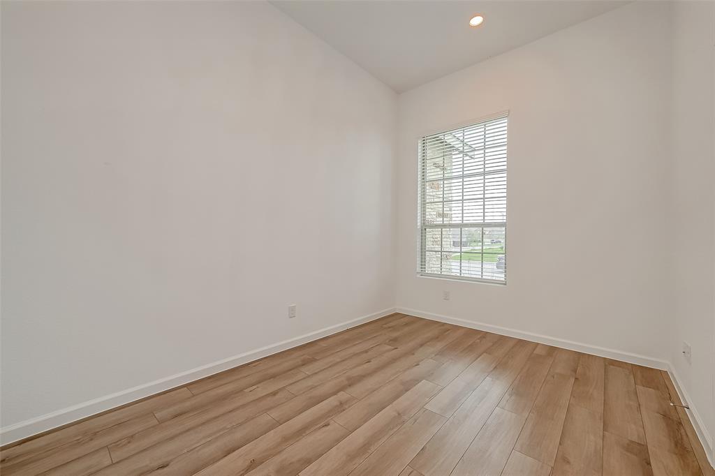 9507 Meghan Heights Drive, Baytown, Texas image 4