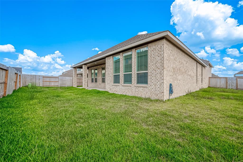 9507 Meghan Heights Drive, Baytown, Texas image 48