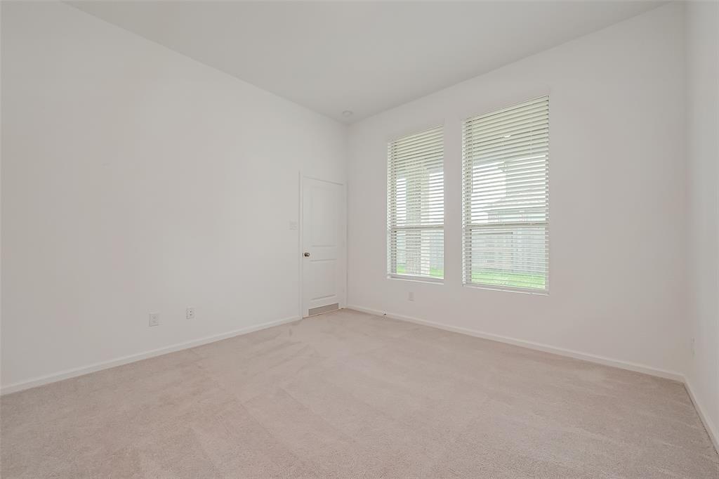 9507 Meghan Heights Drive, Baytown, Texas image 34