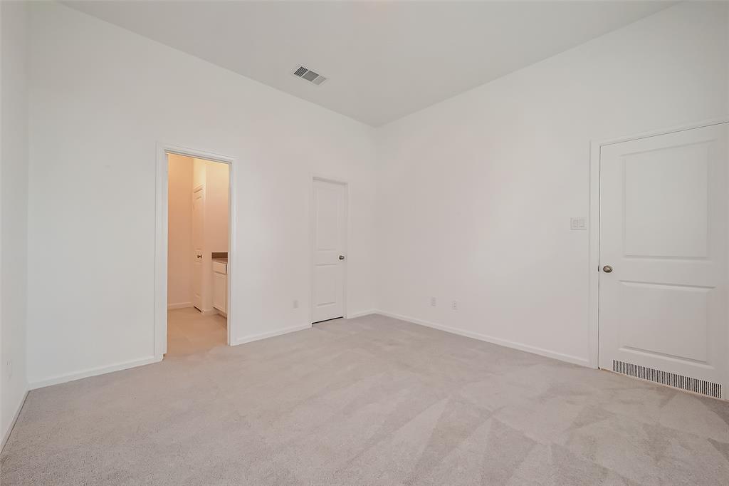 9507 Meghan Heights Drive, Baytown, Texas image 33