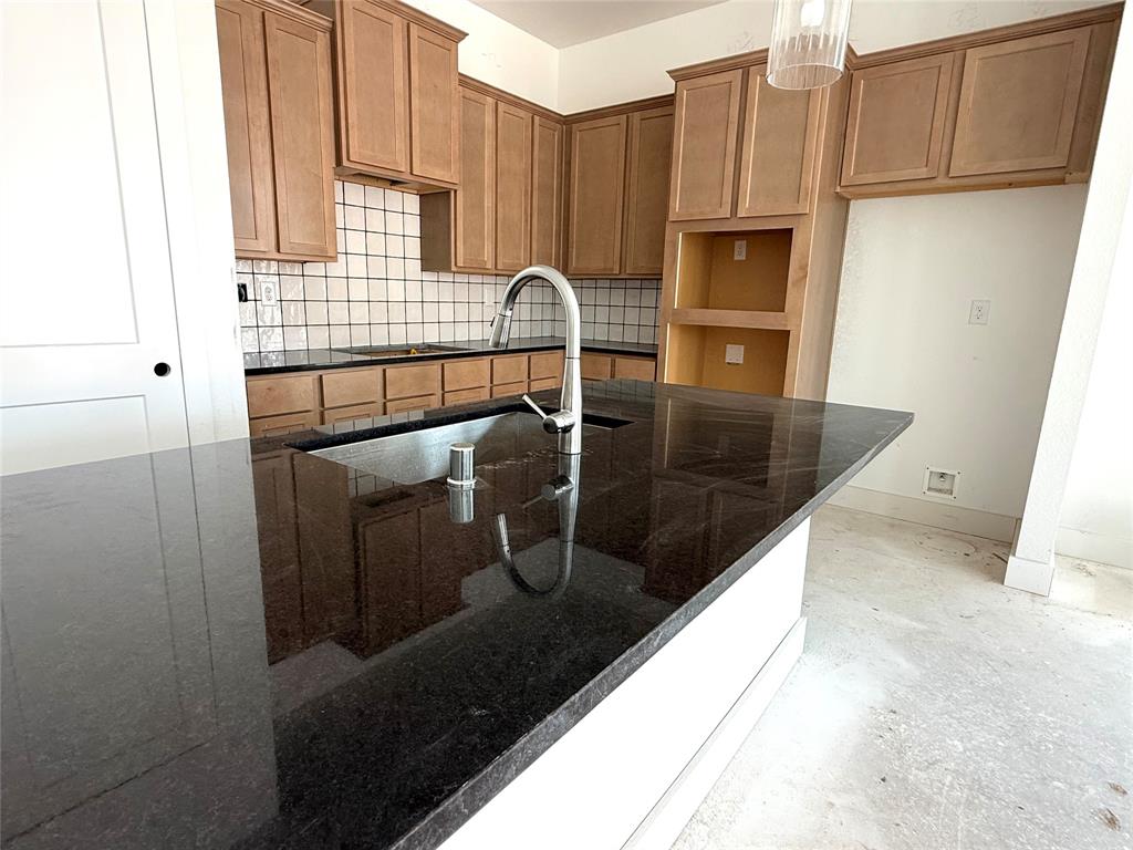 6118 Waterman Lake Lane, Katy, Texas image 4
