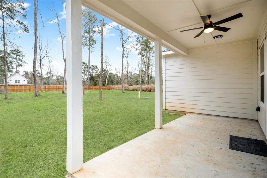 14855 Pine Drive, Conroe, Texas image 4