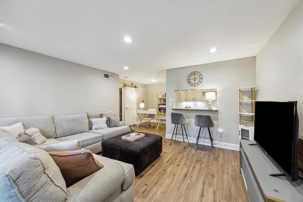 2250 Bering Drive #3, Houston, Texas image 3