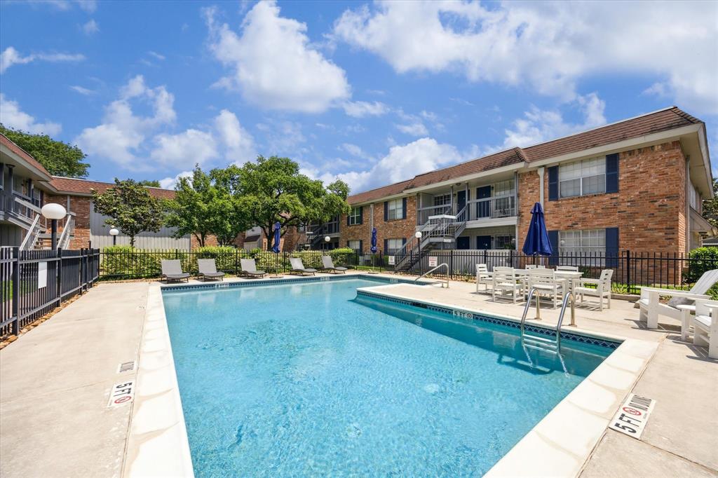 2250 Bering Drive #3, Houston, Texas image 12
