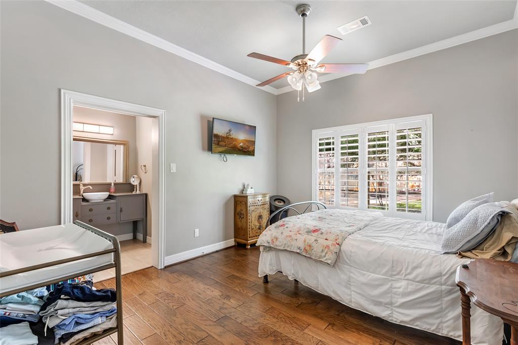 11 Turtle Cove Court, Kingwood, Texas image 36