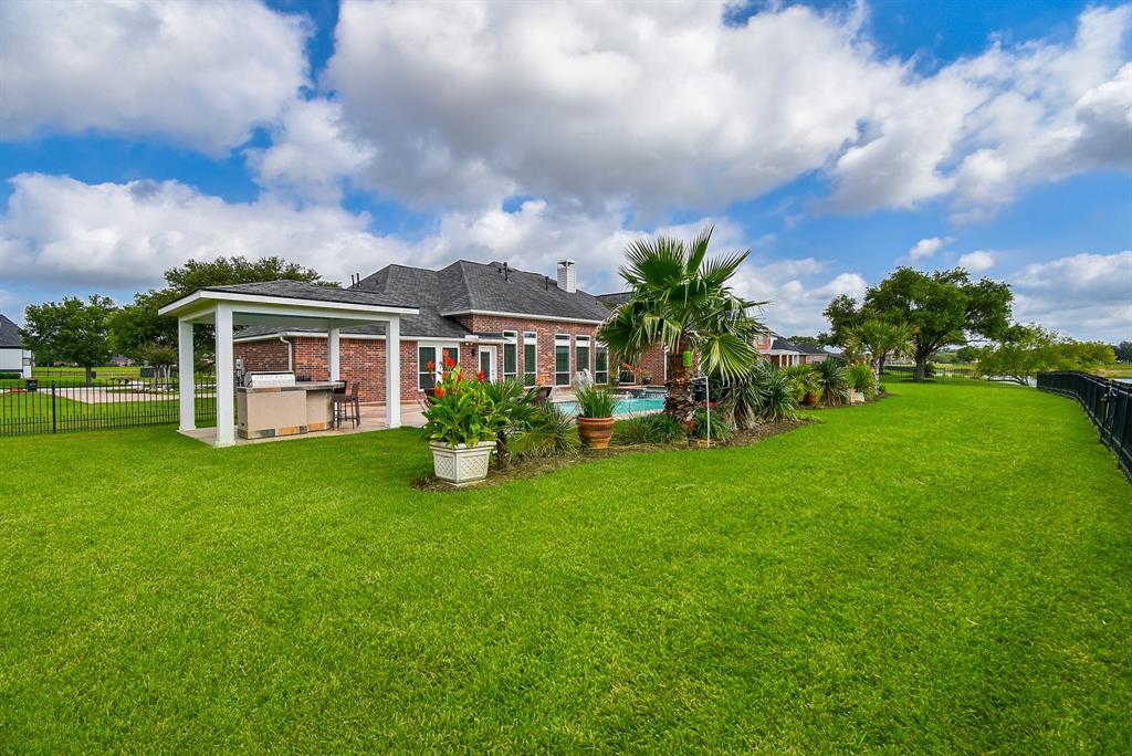 9110 Royal Crest Lane, Richmond, Texas image 48
