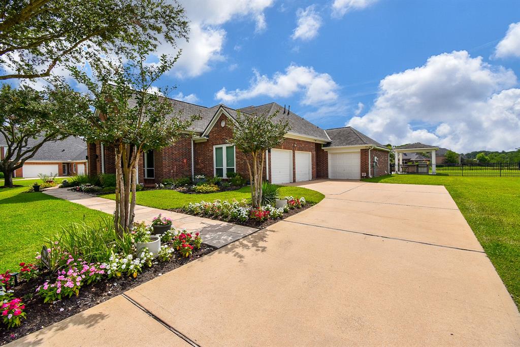 9110 Royal Crest Lane, Richmond, Texas image 50