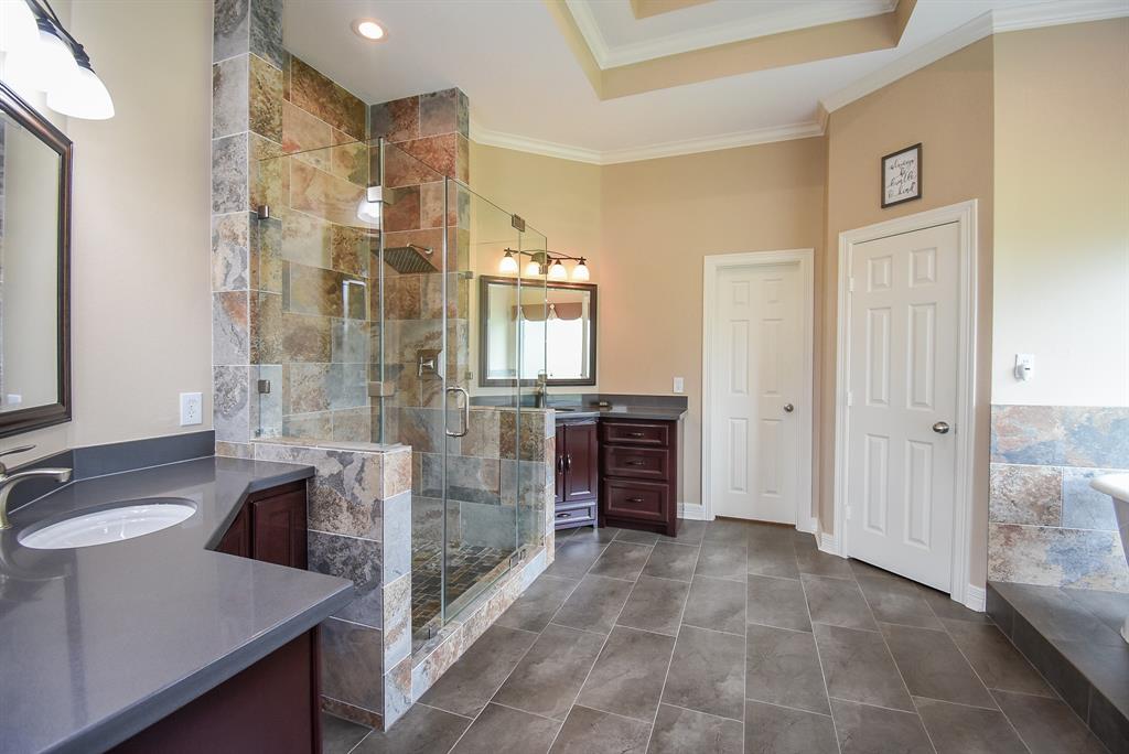 9110 Royal Crest Lane, Richmond, Texas image 32