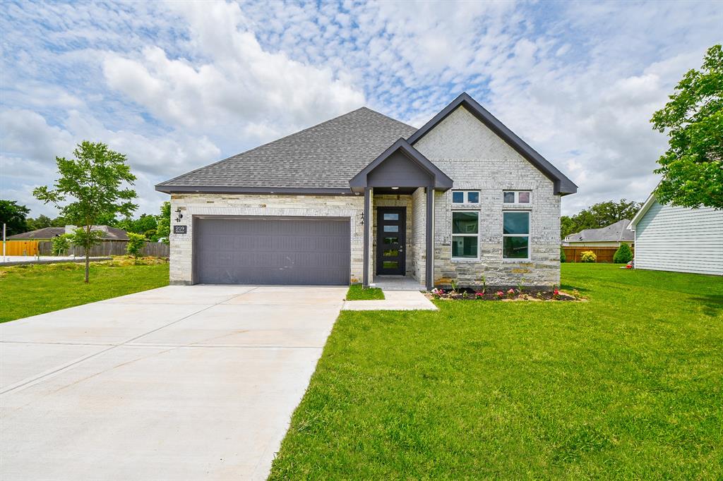 209 Silverleaf Road, Sweeny, Texas image 6