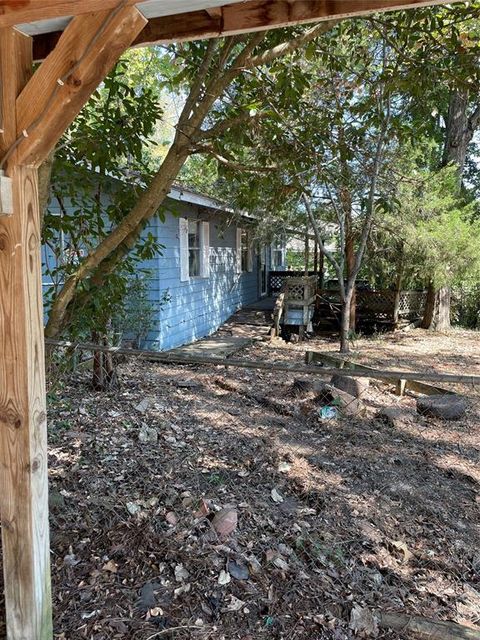 11519 Persimmon Street Willis TX 77318
