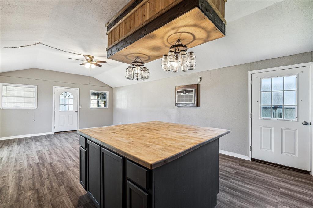 135 Canvasback Cay St, Baytown, Texas image 2