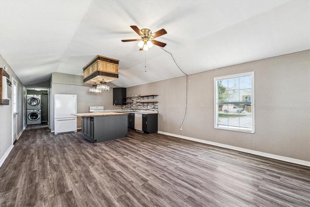 135 Canvasback Cay St, Baytown, Texas image 3