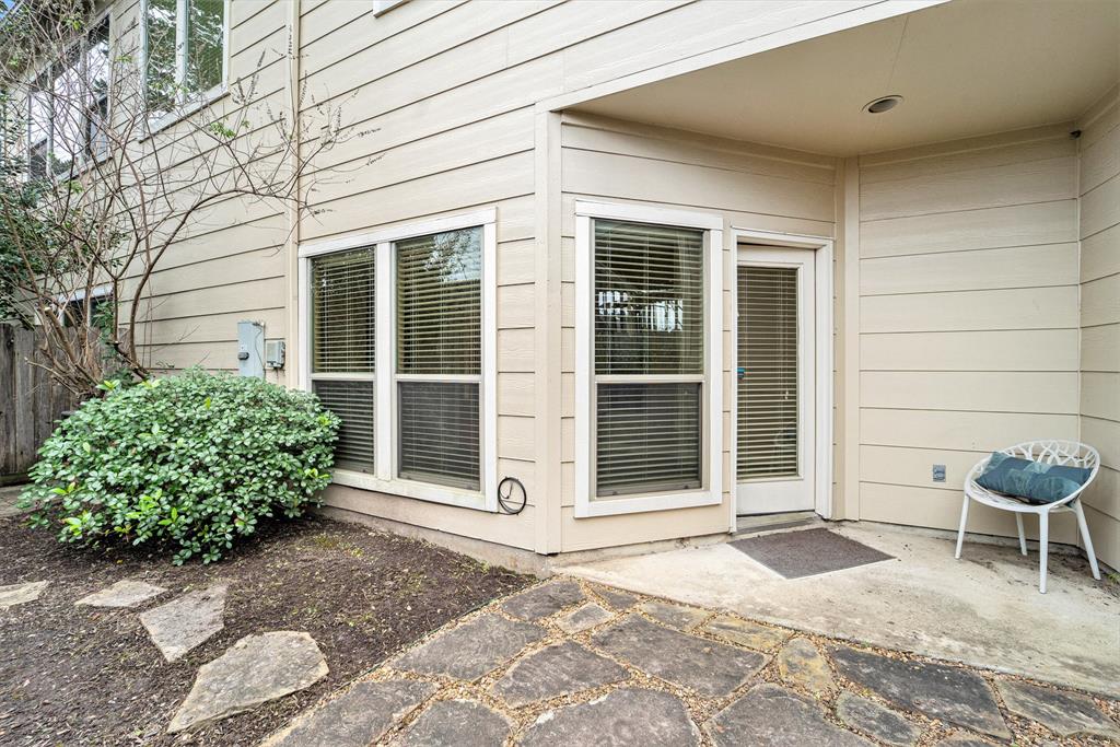 3810 Centerplaza Drive, Houston, Texas image 4